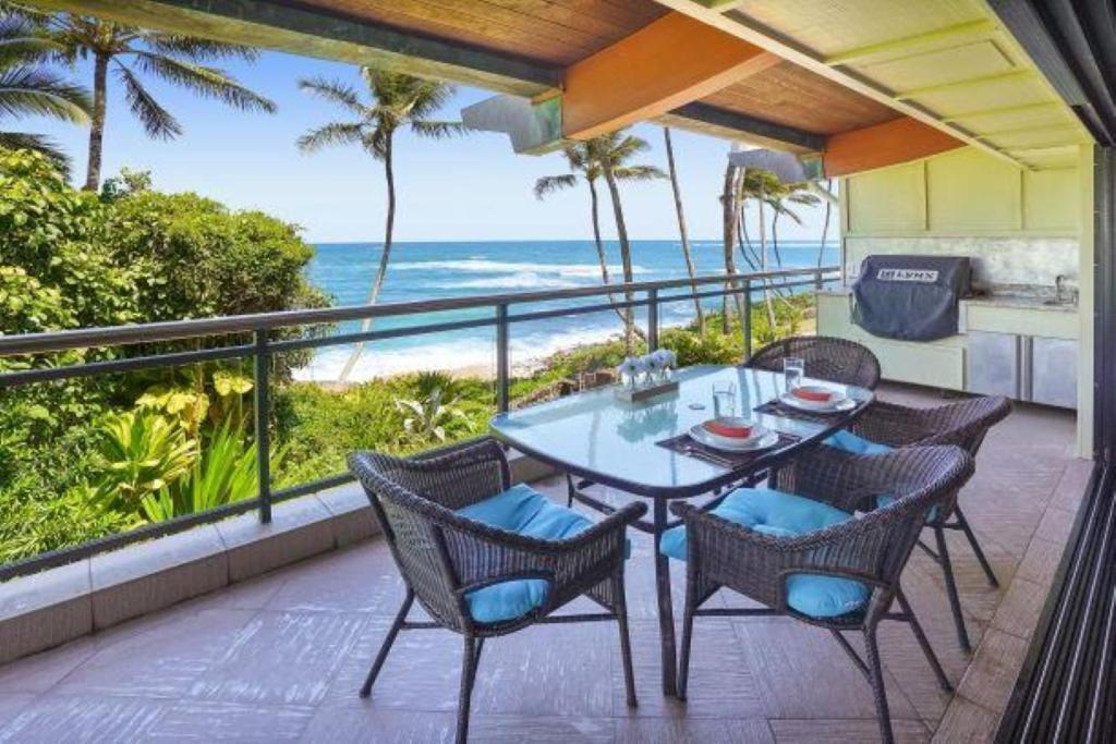 Luxury 2-Story Oceanfront Condo W/ Views & Pool Wailua  Exteriör bild